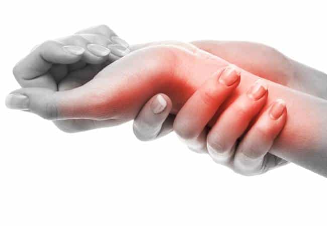 วิธีบรรเทาอาการปวดกล้ามเนื้อแขน